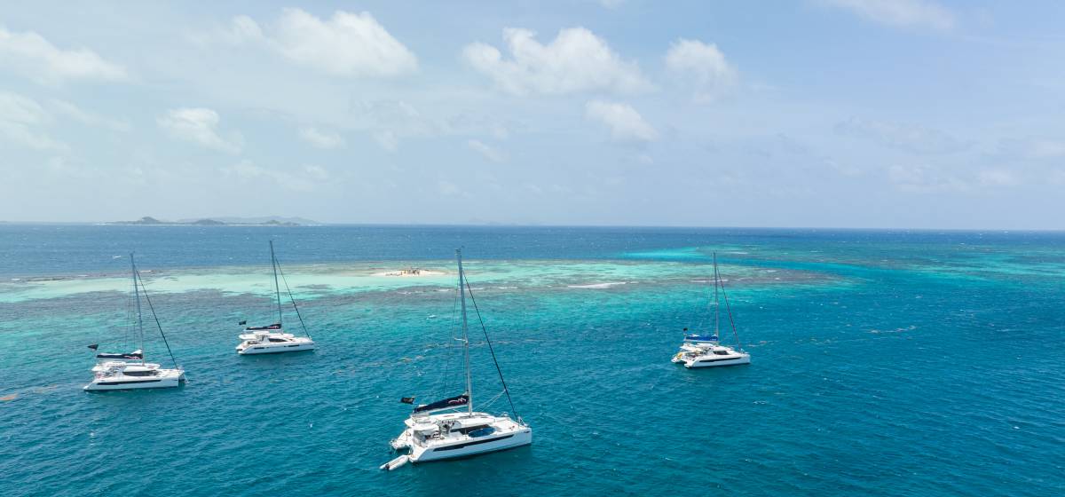 The Moorings vs. Sunsail: Explicado