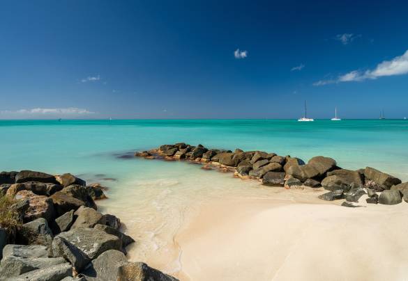 Antigua Yacht Charter